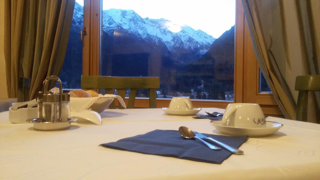 Hotel Veduta Dell'Adamello Temù Kültér fotó