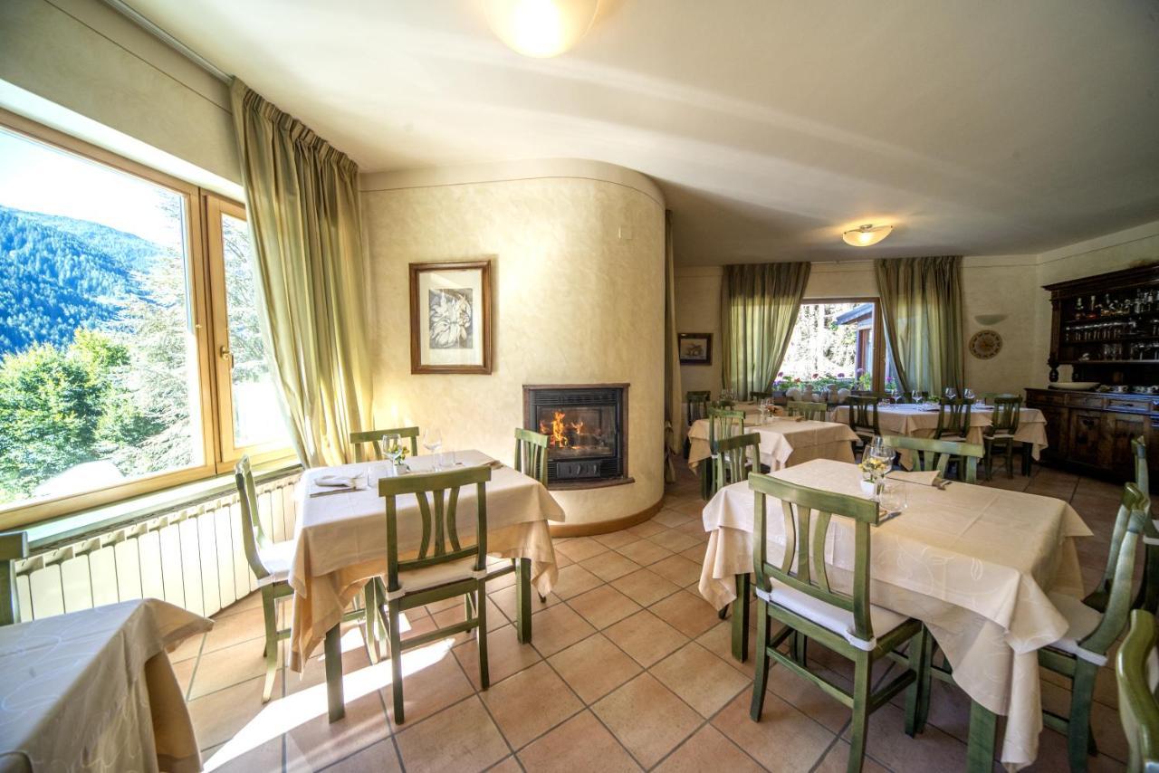 Hotel Veduta Dell'Adamello Temù Kültér fotó